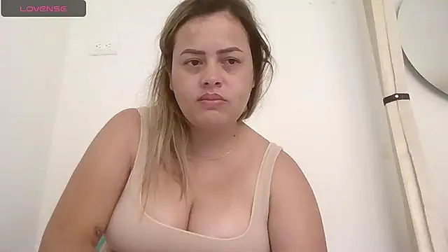 Snapshot of saramartinez1000 chatting on 22, 5, 2026 saramartinez1000 online show from 22, 5, 2026