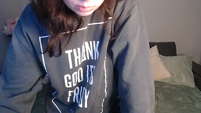 Mini Diva online show from 5, 2, 2025