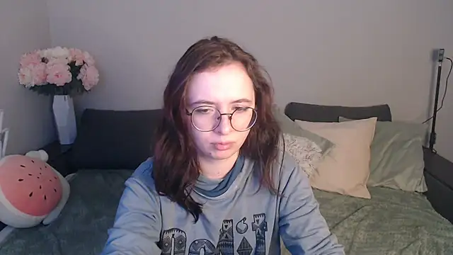 Mini Diva online show from 16, 3, 2025