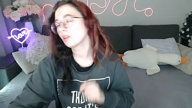 Mini Diva online show from 12, 4, 2026