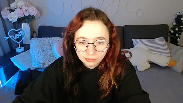 Mini Diva online show from 14, 4, 2026