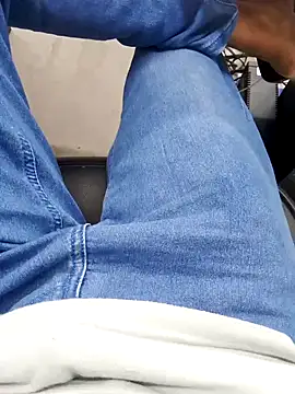 Heman100492 online show from 22, 1, 2025