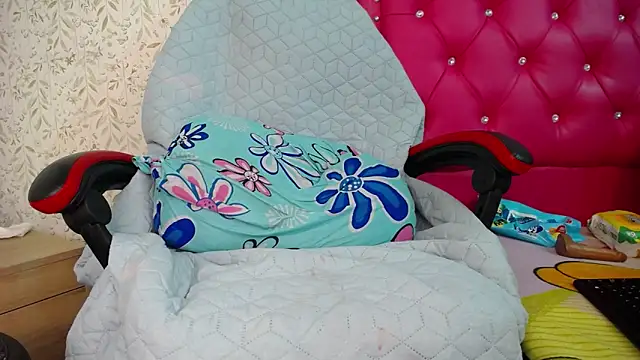 luly pink online show from 29, 11, 2025