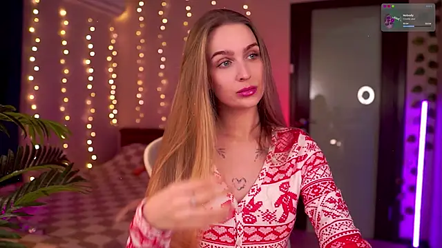 Snapshot of Kamila_icee chatting on 17, 12, 2025 Kamila icee online show from 17, 12, 2025