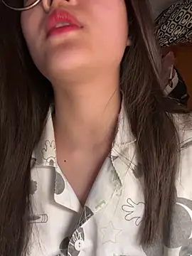 Krixxi22 online show from 29, 10, 2025