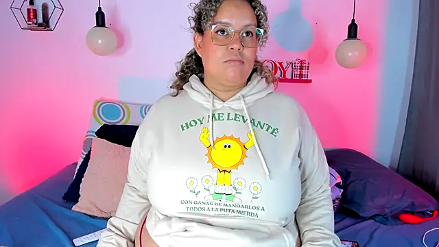 monicabbw  online show from 28, 2, 2025