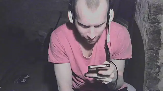 Snapshot of GoodSeksLove chatting on 8, 3, 2025 GoodSeksLove online show from 8, 3, 2025