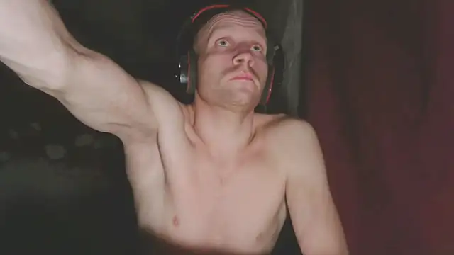 Snapshot of GoodSeksLove chatting on 14, 9, 2025 GoodSeksLove online show from 14, 9, 2025