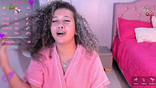 Kenia tompson01 online show from 28, 1, 2025