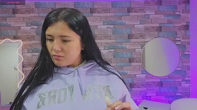 Mellani tay online show from 25, 2, 2026