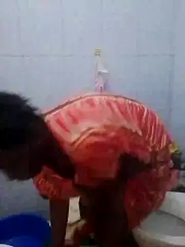 Snapshot of LOVELY-2BERRY chatting on 18, 4, 2026 LOVELY-2BERRY online show from 18, 4, 2026
