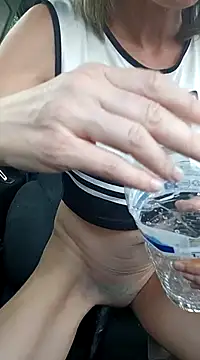 Snapshot of Timide_girl2 chatting on 26, 2, 2025 Timide girl2 online show from 26, 2, 2025