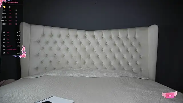 nichole bree  online show from 6, 3, 2025