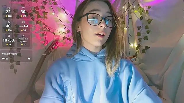 Snapshot of monlight__dana chatting on 9, 12, 2024 monlight  dana online show from 9, 12, 2024