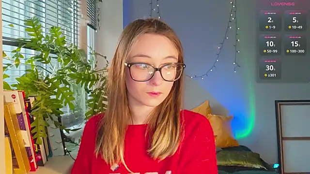 Snapshot of monlight__dana chatting on 8, 1, 2025 monlight  dana online show from 8, 1, 2025