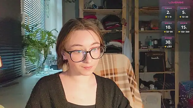 Snapshot of monlight__dana chatting on 12, 3, 2025 monlight  dana online show from 12, 3, 2025