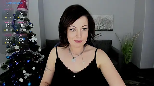 Snapshot of Emily_Midlton chatting on 28, 12, 2024 Emily Midlton online show from 28, 12, 2024