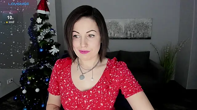 Snapshot of Emily_Midlton chatting on 30, 12, 2024 Emily Midlton online show from 30, 12, 2024