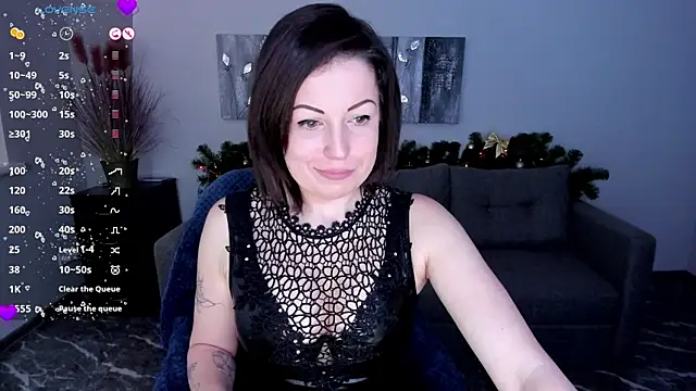 Snapshot of Emily_Midlton chatting on 7, 1, 2025 Emily Midlton online show from 7, 1, 2025
