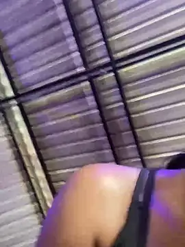 Berry Bans online show from 22, 9, 2025