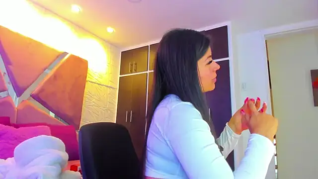 Charlotte Ice1 online show from 8, 3, 2025