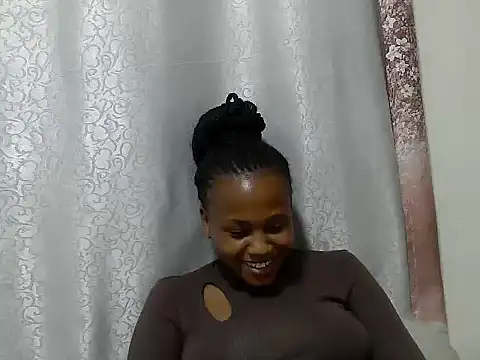 Snapshot of tinabestdoll chatting on 2, 10, 2025 tinabestdoll online show from 2, 10, 2025