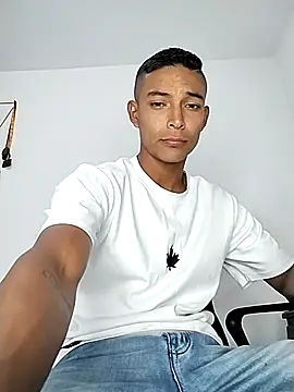 Demiansteven2 online show from 15, 9, 2025