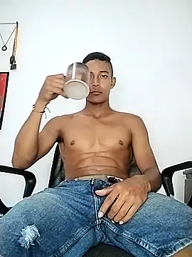 Demiansteven2 online show from 18, 9, 2025