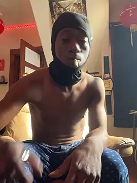 Snapshot of GersonGil1 chatting on 6, 10, 2025 GersonGil1 online show from 6, 10, 2025