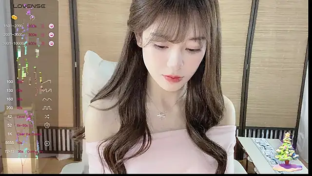 Yuuuuuly online show from 18, 12, 2024