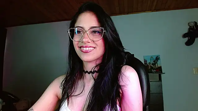 Snapshot of Ary_Pieerce chatting on 26, 11, 2025 Ary Pieerce online show from 26, 11, 2025