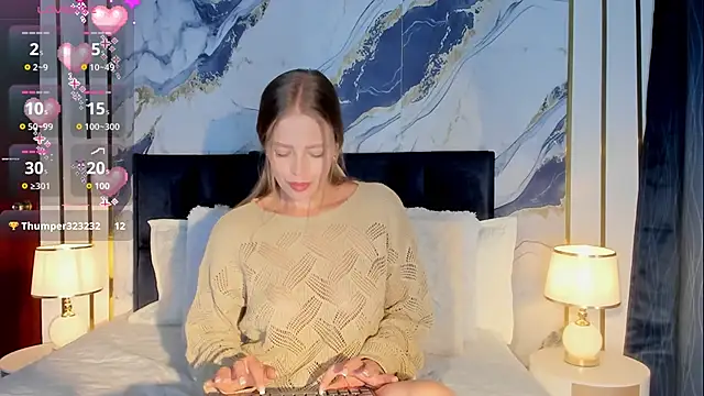 Snapshot of Laurablue chatting on 5, 5, 2026 Laurablue online show from 5, 5, 2026