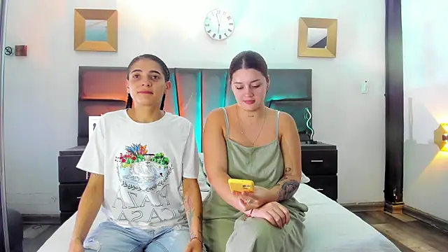 AndreaAndKarina online show from 2, 12, 2024