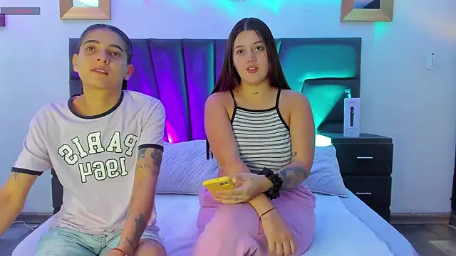 AndreaAndKarina online show from 17, 1, 2025