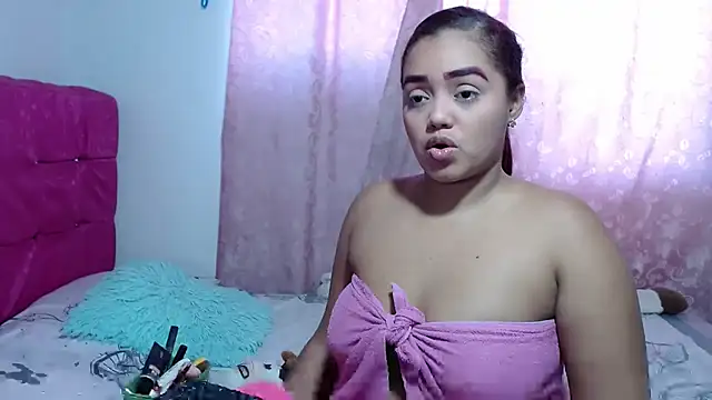 kiara milf  online show from 25, 9, 2025