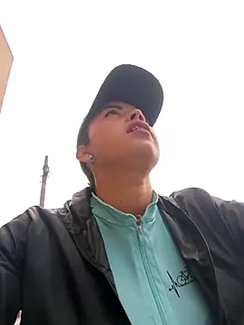  andrea30 online show from 5, 4, 2026