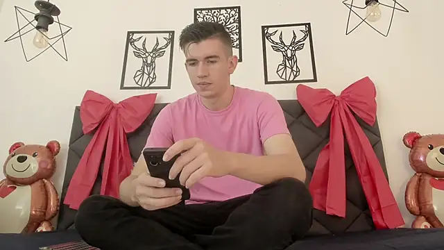 MikaelSlow online show from 14, 2, 2025