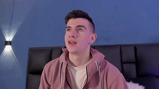 MikaelSlow online show from 3, 10, 2025