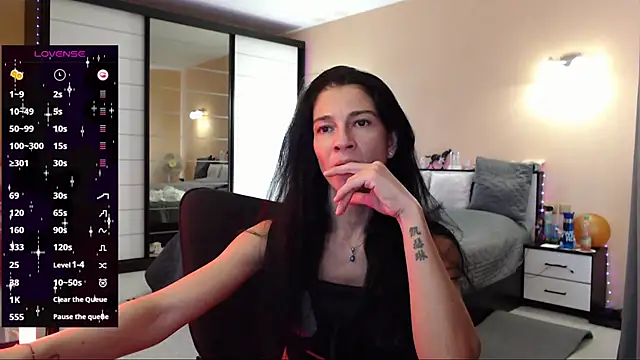 DelicateKiss online show from 26, 11, 2025