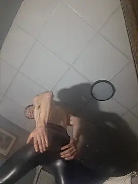 Snapshot of her4life chatting on 4, 2, 2026 her4life online show from 4, 2, 2026