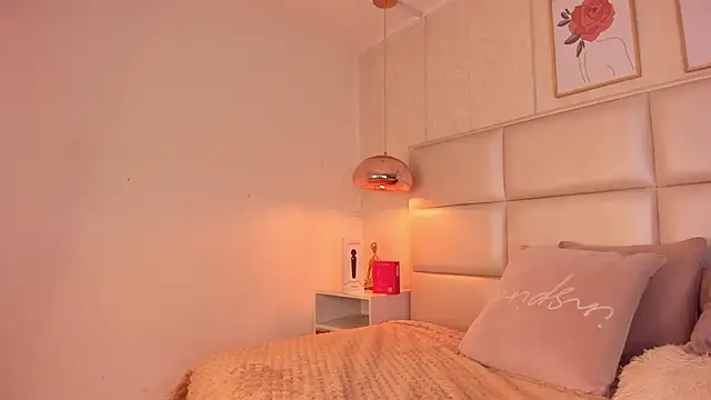 Aily Yozuko online show from 28, 10, 2025