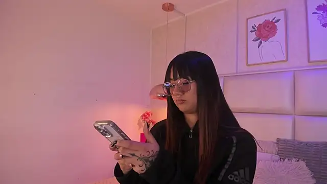 Snapshot of Aily_Yozuko chatting on 20, 6, 2026 Aily Yozuko online show from 20, 6, 2026