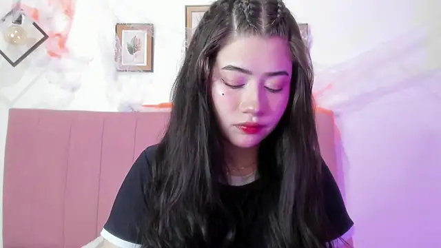 Snapshot of GENNESIS_LOVE chatting on 29, 10, 2025 GENNESIS LOVE online show from 29, 10, 2025