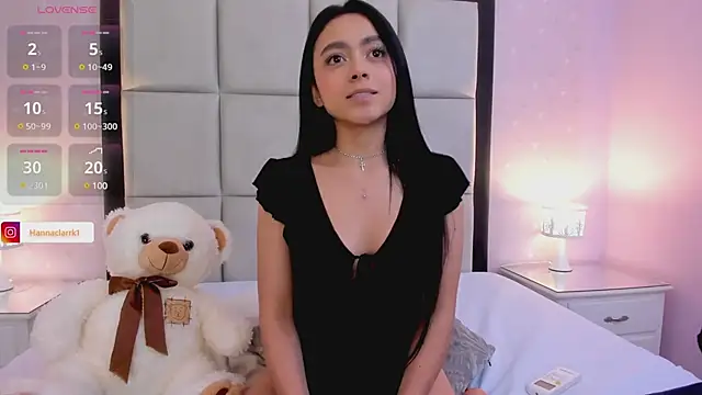 HannaClarrk  online show from 23, 12, 2024