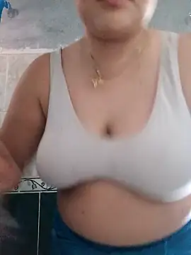 Liancy online show from 1, 1, 2025