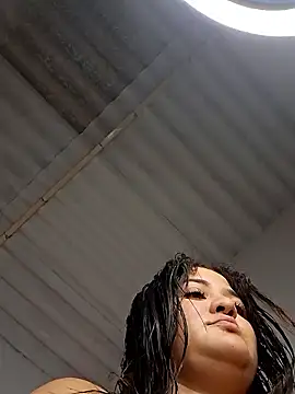 Liancy online show from 28, 2, 2025