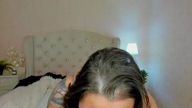 HotLiss online show from 8, 2, 2026