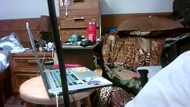 Snapshot of tongueispowerr6d9 chatting on 6, 1, 2025 tongueispowerr6d9 online show from 6, 1, 2025