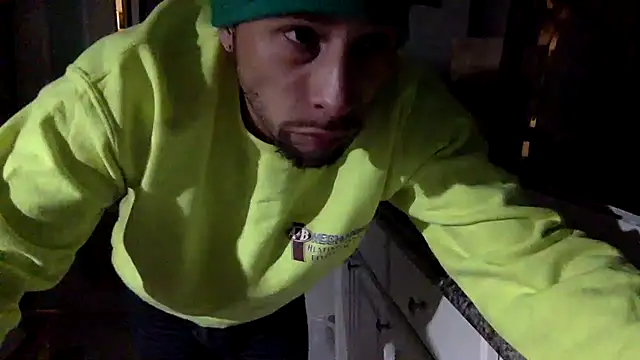 Snapshot of tongueispowerr6d9 chatting on 10, 10, 2025 tongueispowerr6d9 online show from 10, 10, 2025