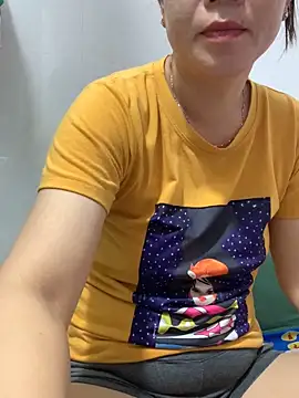 Baby-bigtits online show from 15, 9, 2025